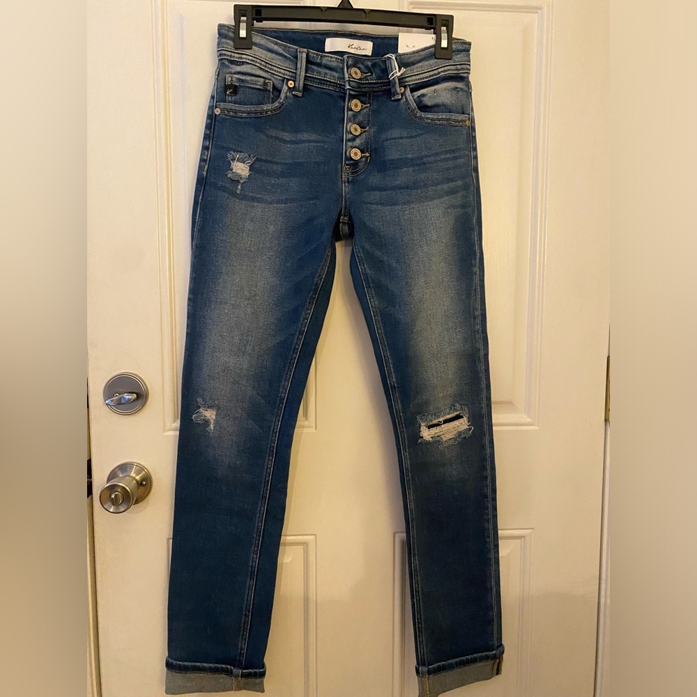 KANCAN NWT 5/26 Mid-rise Skinny jeans
